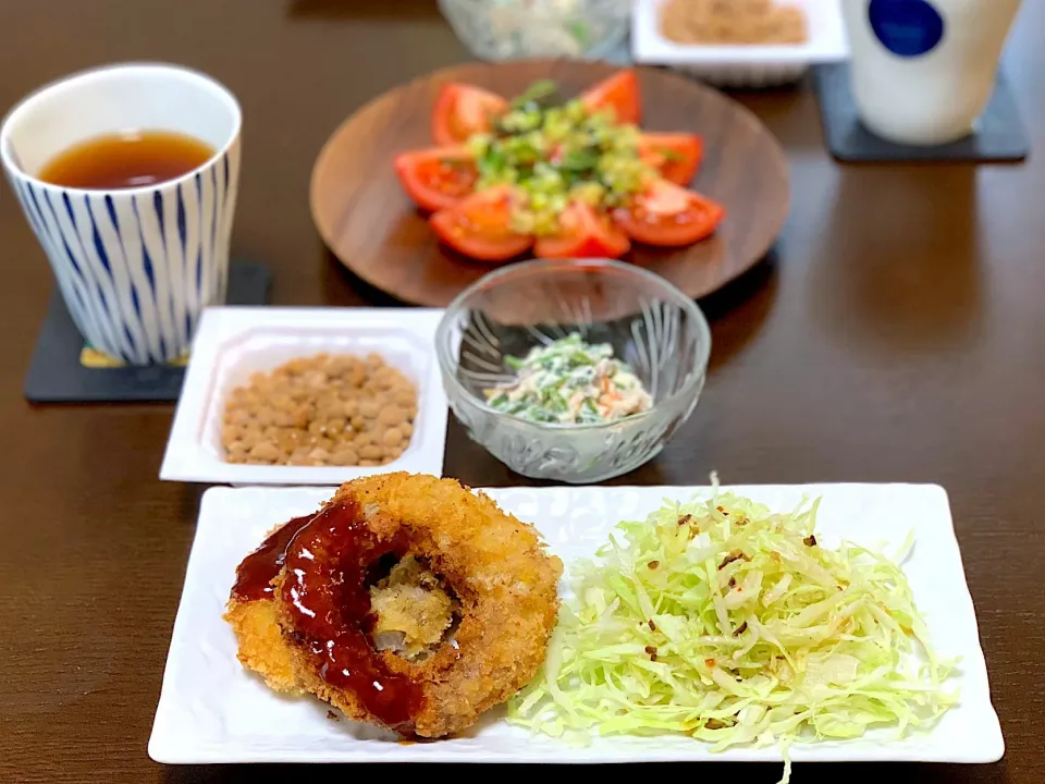 Snapdishの料理写真:#夕飯
🌸 玉ねぎの肉巻きカツ 🌸|たんちゃんさん