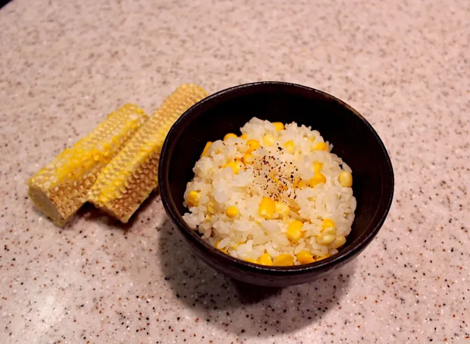 Snapdishの料理写真:とうもろこしごはん🌽❤️|おーやんさん