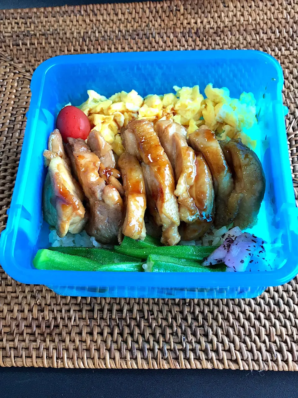 おじさん弁当🍱  ☆ Jul.12.2019 ☆

 #おじさん弁当|ニャン太郎さん