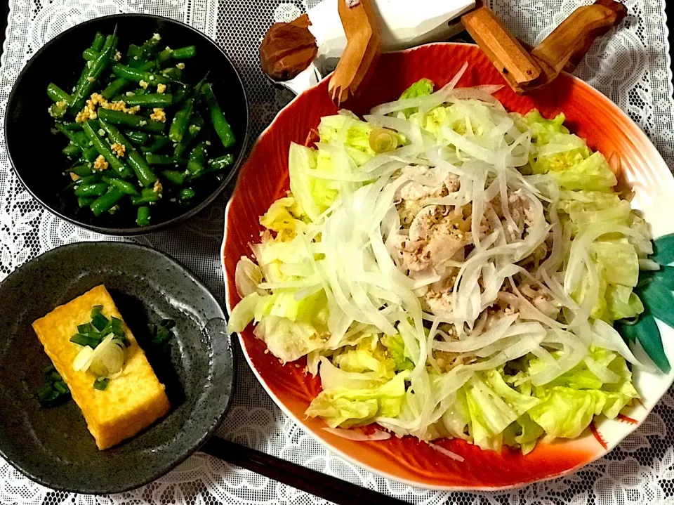 Snapdishの料理写真:野菜を食べよう💓胡麻たっぷりかけて|noeさん