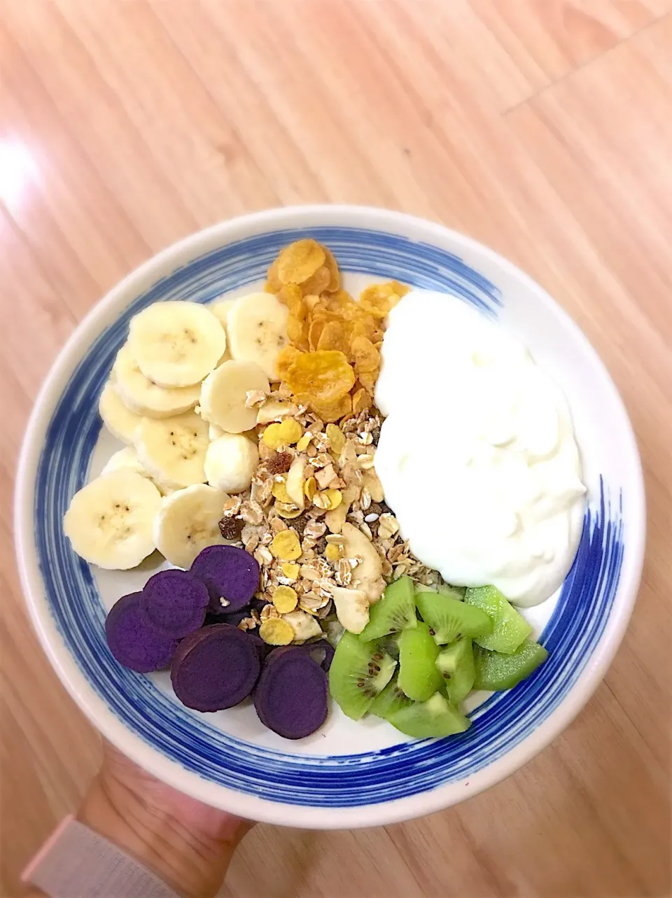 Snapdishの料理写真:🥝🍌|kapongpangrumさん