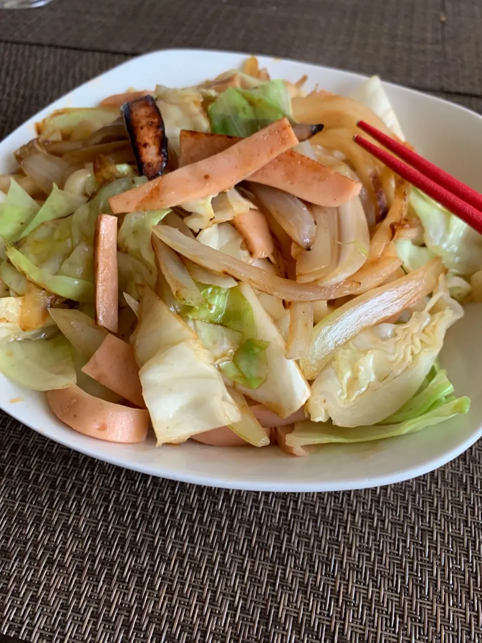 頑張らない普通のご飯☆7/12昼ごはん
野菜たっぷりすぎな「焼きうどん」
食べ物に感謝🙏ご馳走様でした🙏|あきさん