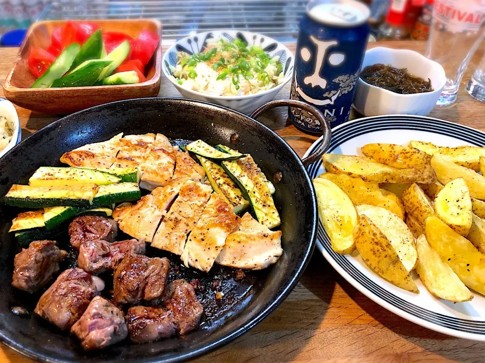 牛ヒレと鶏むね肉のステーキで飲む！|じゅんさんさん