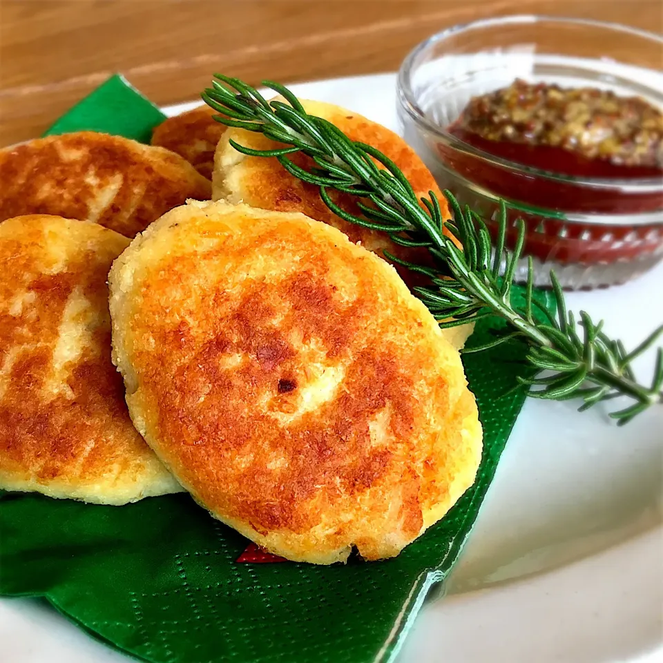 Snapdishの料理写真:おからのふんわりチキンナゲット by めんたい子 【クックパッド】 簡単おいしいみんなのレシピが313万品|みずほさん