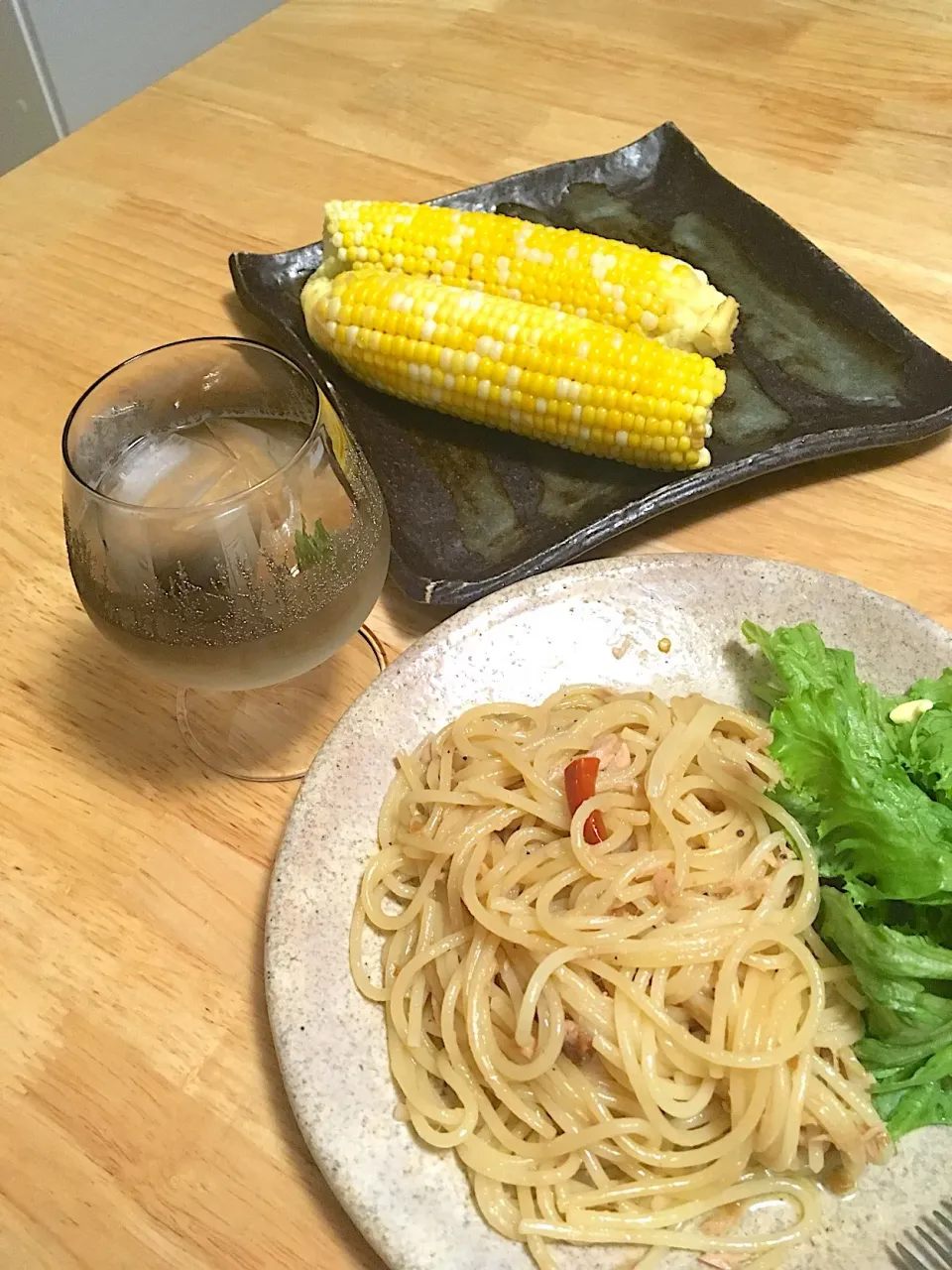 Snapdishの料理写真:オイル漬け筍とツナのペペロンチーノ🌶アサリの佃煮ジュレ入り
義母の梅ジュース✨
ちびっ子トウモロコシ|さくたえさん