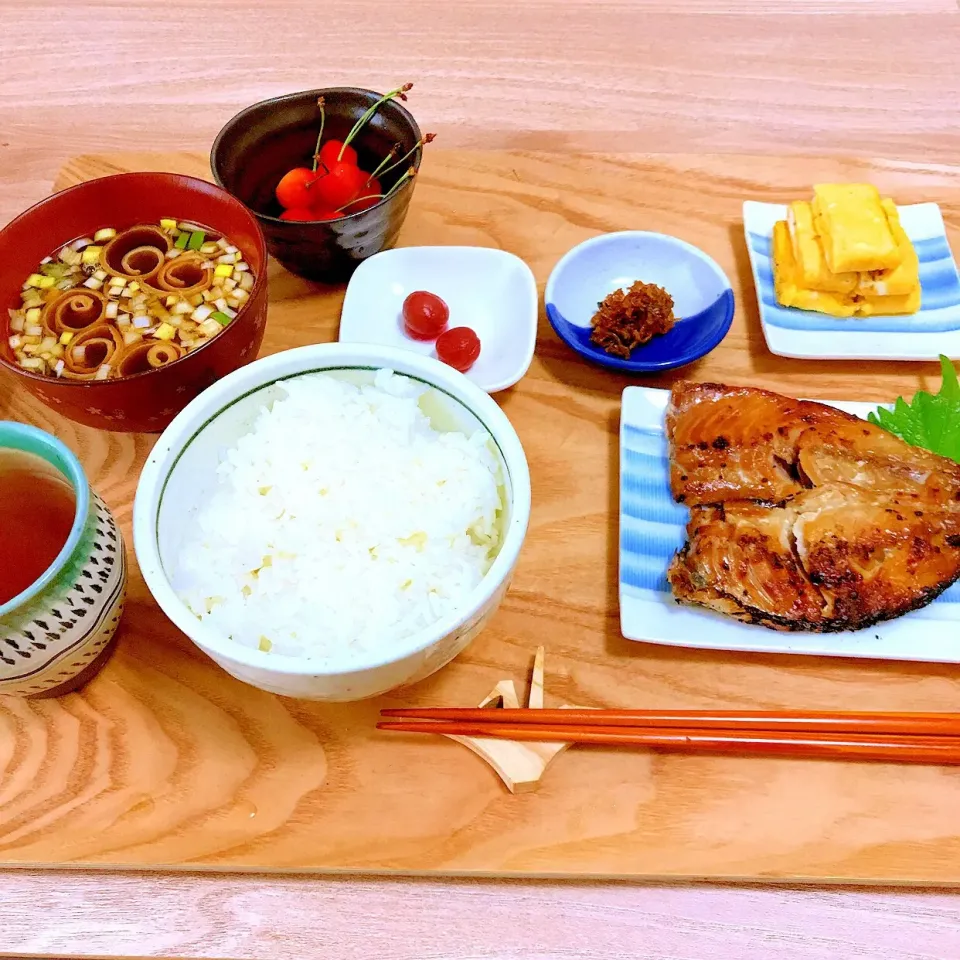 自宅で旅館の朝定食気分😋|Sの食卓さん