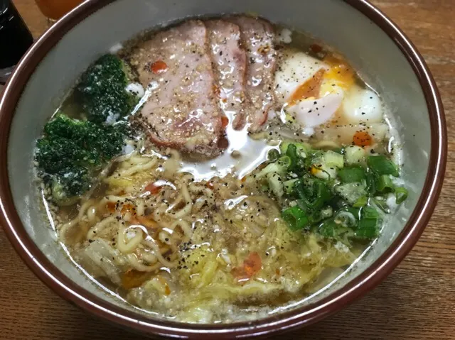 #マルちゃん正麺 🍜、醤油味❗️ ( ･ิω･ิ)ﾉ✨|サソリさん