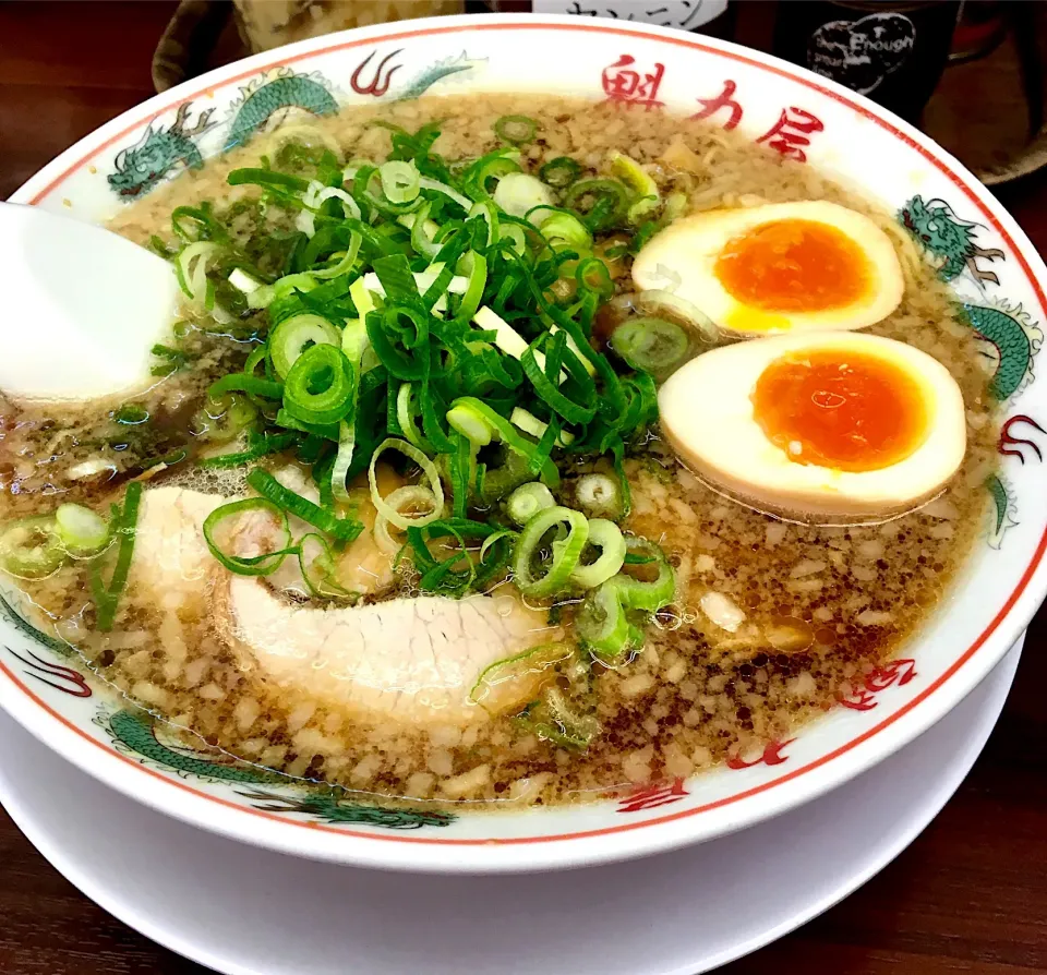 特製味玉ラーメン                                                #魁力屋                                                    ・麺好き男のランチ|mottomoさん