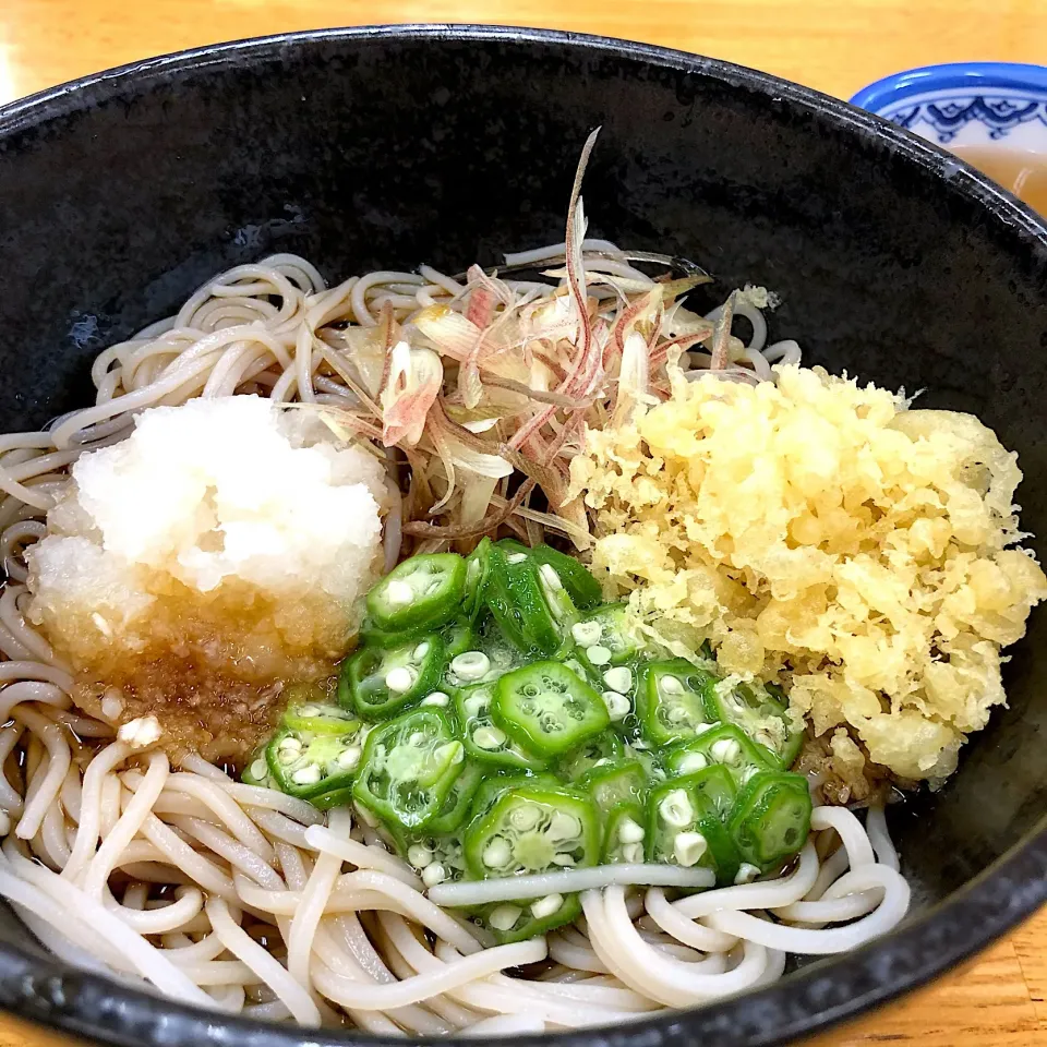 辛味大根おろし蕎麦
この季節限定、と言われたら😜|hirolynさん