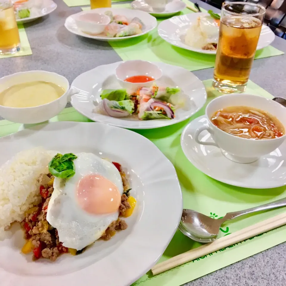 お料理教室 

ガパオライス
生春巻き
タイ風春雨スープ
かぼちゃのココナッツミルクプリン|Kiyomiさん