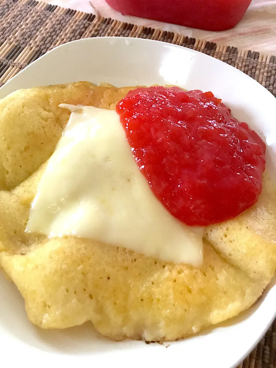 ホットケーキチーズスモモジャム添え|花ママちゃんさん