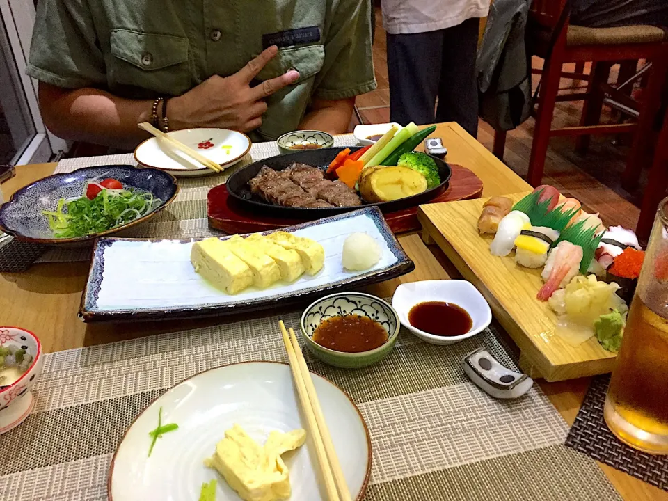 Snapdishの料理写真:Japanese food with bae 😋😋😋|Min Wongさん