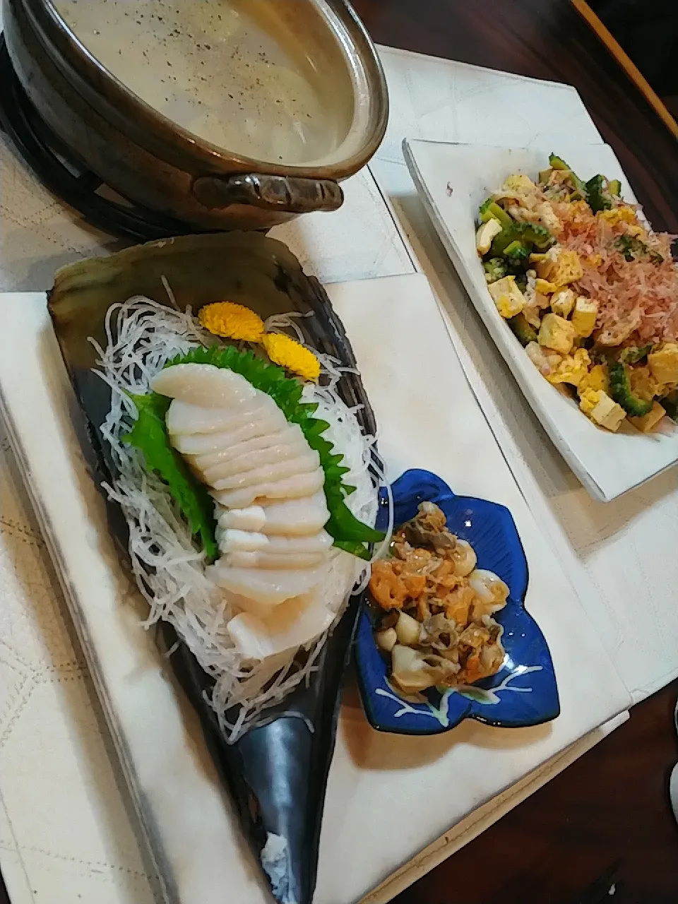 Snapdishの料理写真:タイラギ貝とゴーヤーチャンプルー|しんぎーさん