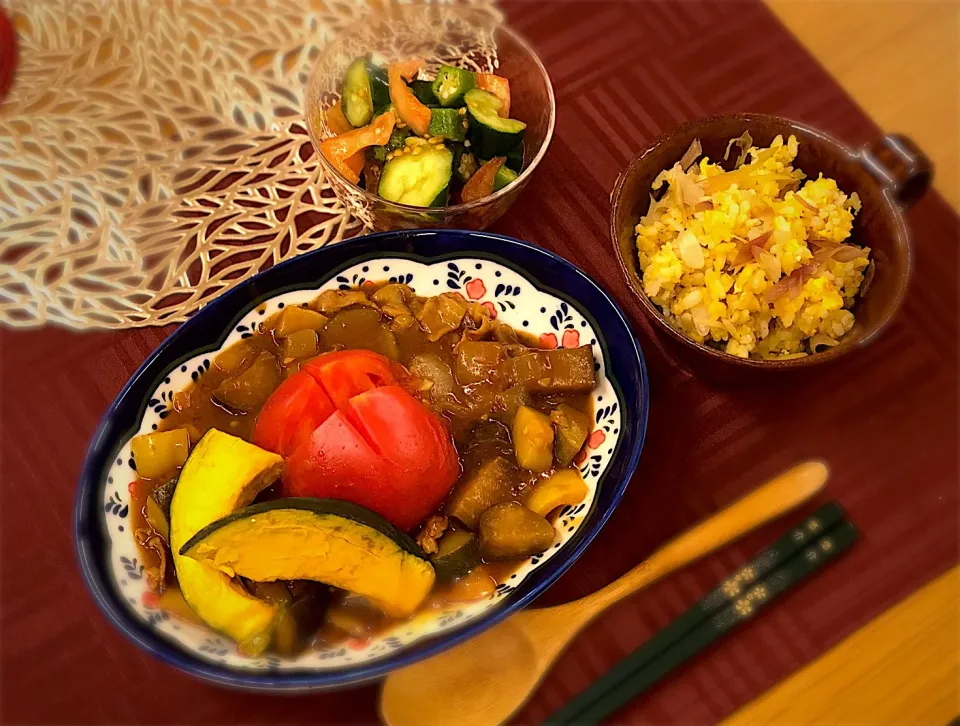 トマト丸ごと夏野菜カレー
みょうが 生姜 ご飯
オクラ きゅうり トマト とろろ昆布和え|nana 🍅さん