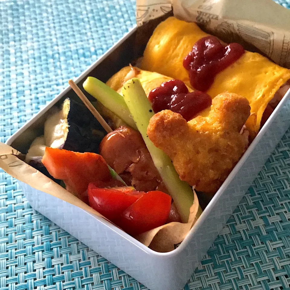 今日のお弁当🍱

どんより曇り空
折りたたみ傘を持って
出かけてね🌂

今週も頑張って
まいりましょう٩( 'ω' )و

今日も気をつけて
いってらっしゃい👋😊|mokoさん