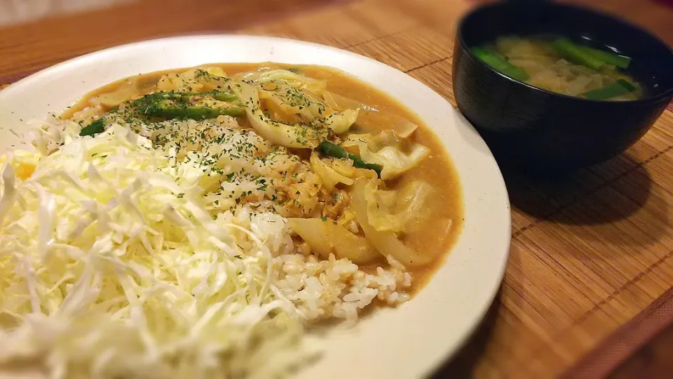 ﾂﾅとｷｬﾍﾞﾂとｵｸﾗのﾐﾙｸｶﾚｰ🍛
の晩ごはん✨|kaz(*･ω･)さん