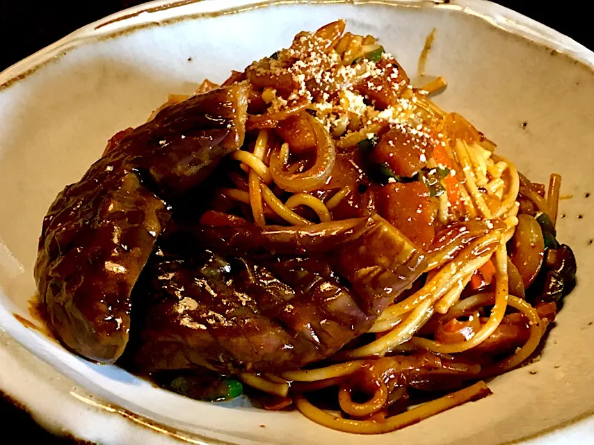 久々の カレースパ
ソテー茄子添え
#麺好き男のランチ|mottomoさん