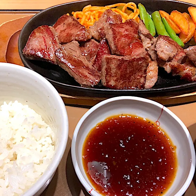 特カットステーキ定食🥩|buhizouさん