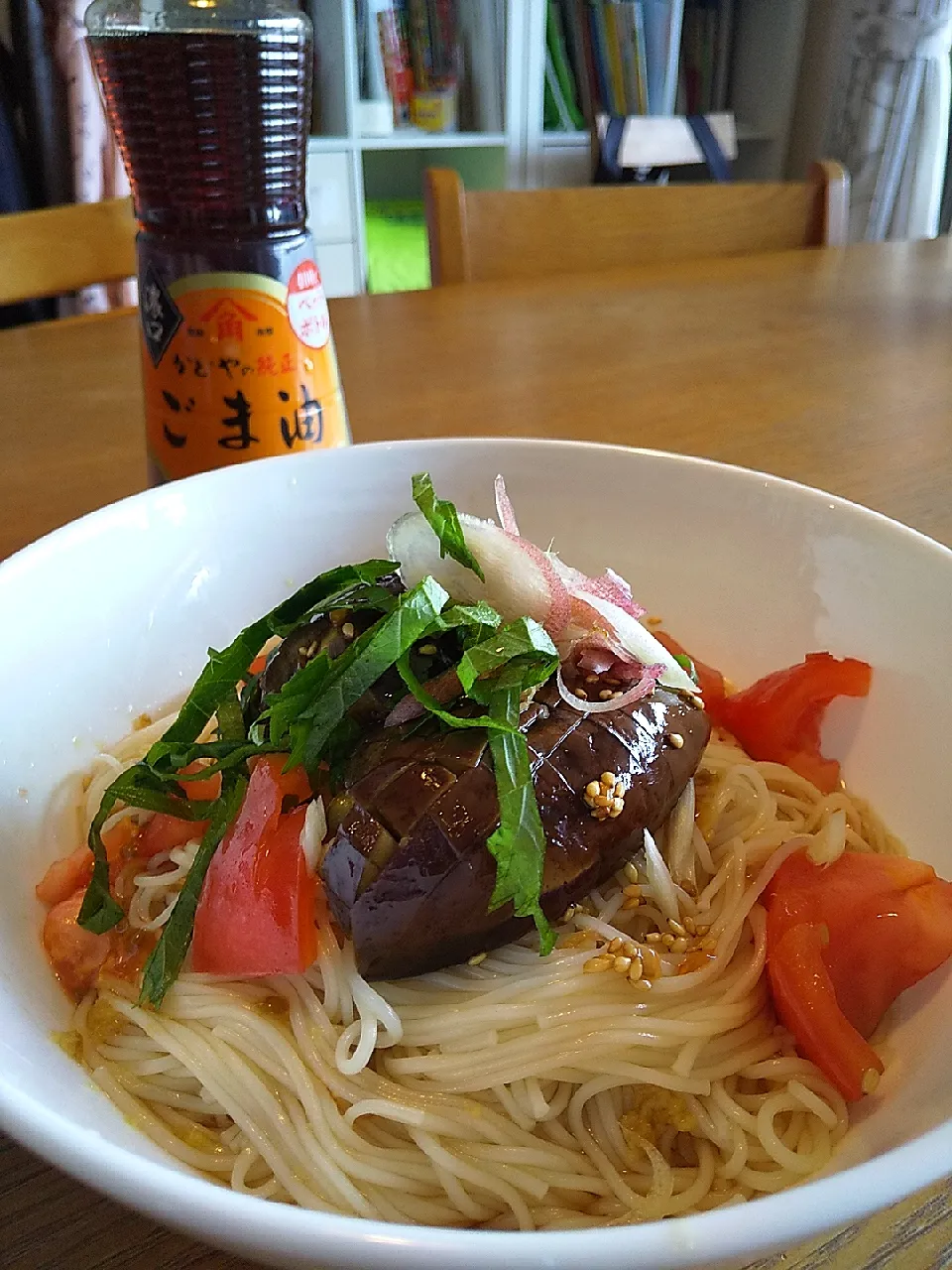 Snapdishの料理写真:かどやのごま油濃口そうめん|まきごろうさん