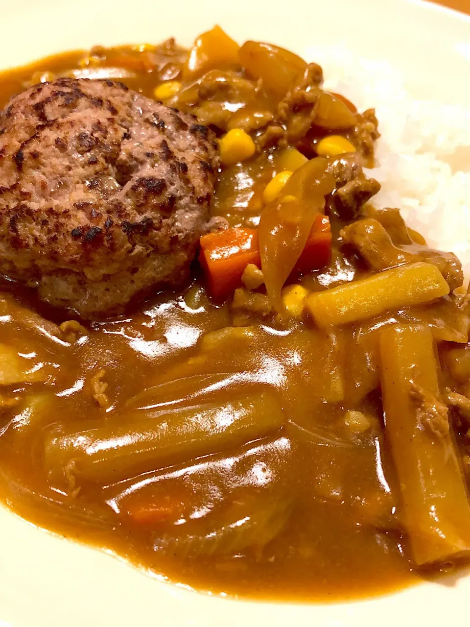 カレーハンバーグトッピング|なかしまごはんさん