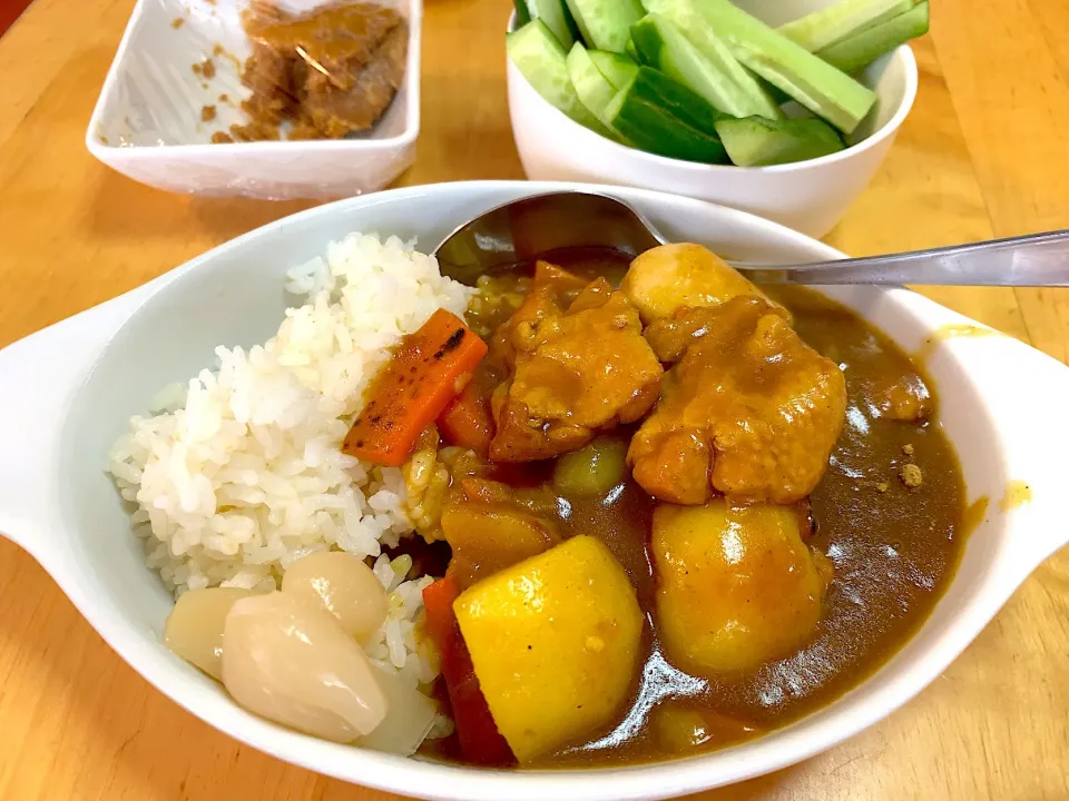 Snapdishの料理写真:カレーライス。|Takekazu Hondaさん