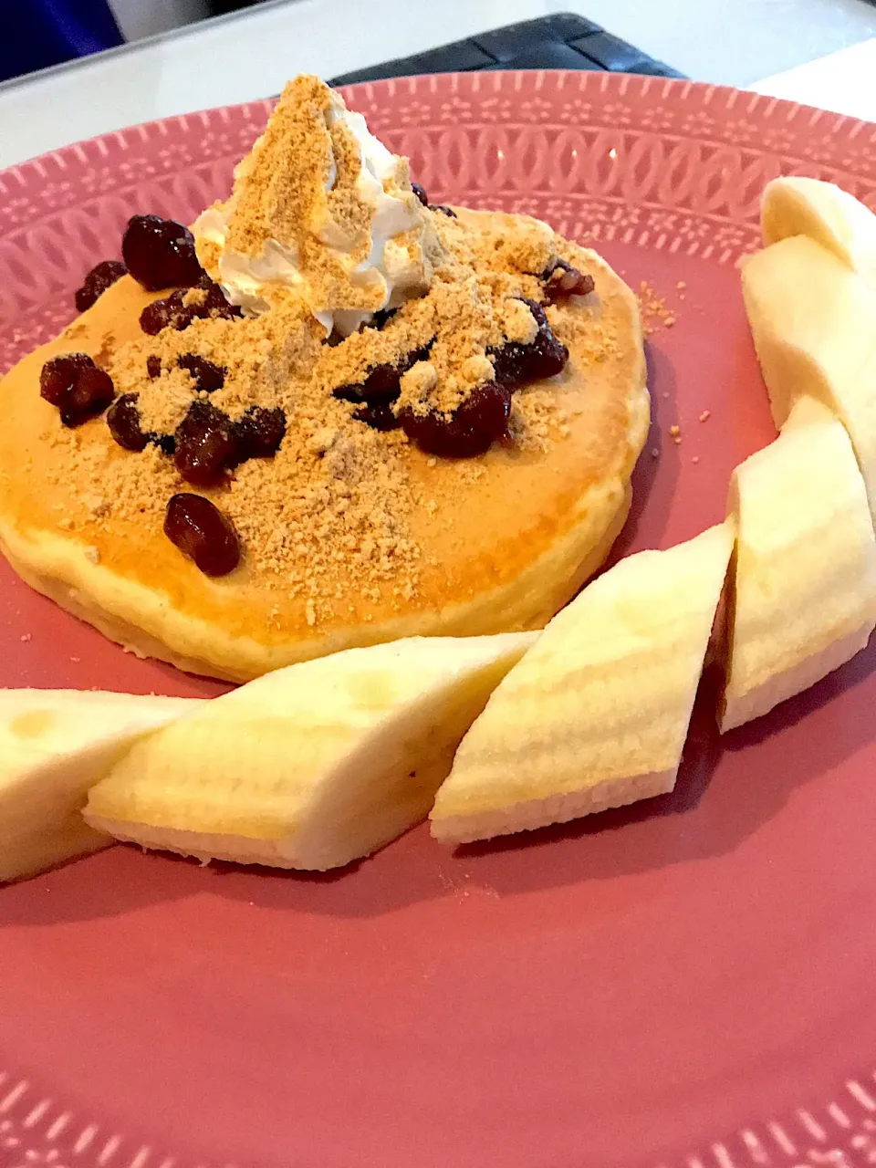 今日の朝ごはん

つぶあんときな粉のパンケーキ🥞
バナナ添え🍌|okazuさん