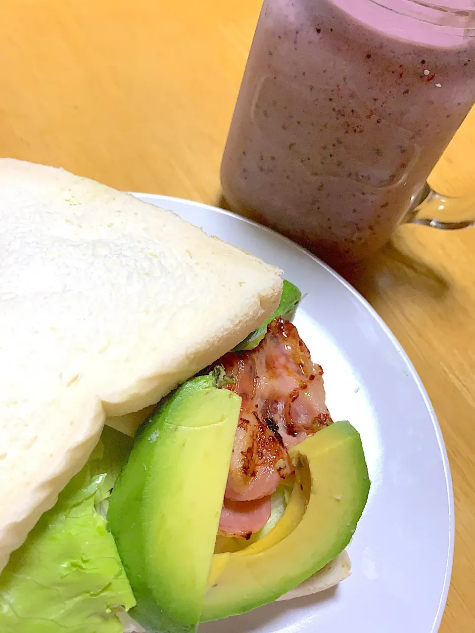 sandwich and morning protien shake (homemade) mmm yummy|chafoodisloveさん