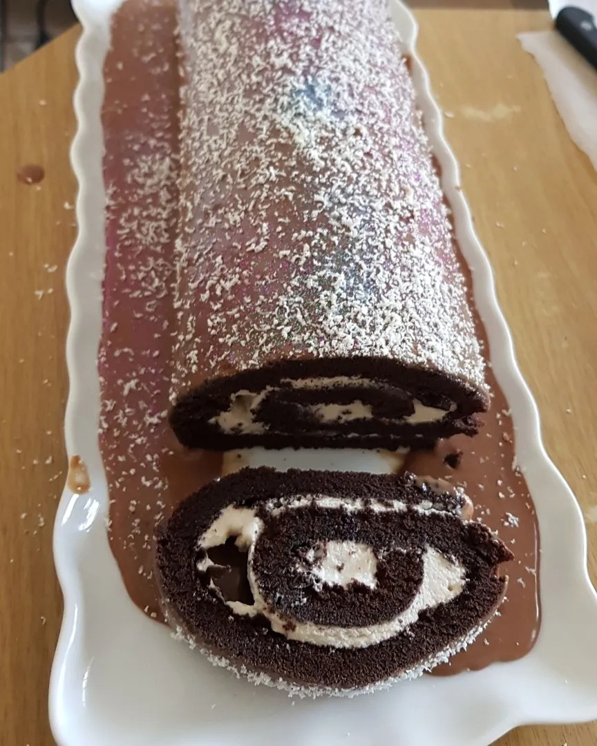 Swiss roll|Curious Cuisineさん