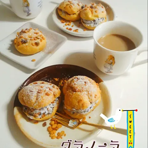 「ライスグラノーラ メープル味・きなこ味・和風だし味」を使ってみたSnapdishの料理・レシピ写真:マダム とんちんさんのライスグラノーラでサクサクシュークリーム
#シュークリーム#ライスグラノーラ