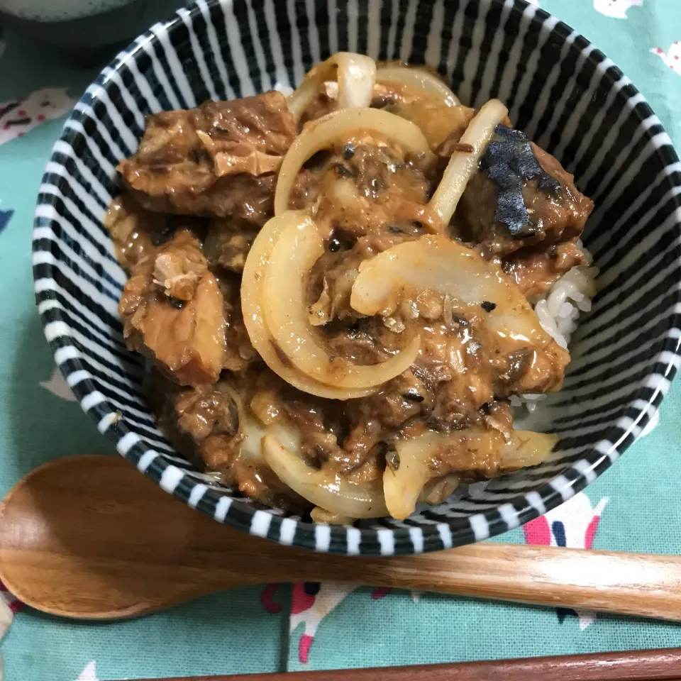 サバ味噌煮丼|あさかさん