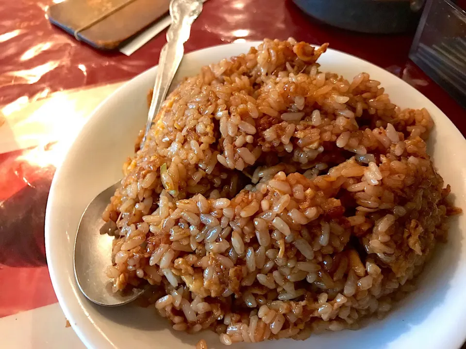 半チャーハンと台湾ラーメンのセットのチャーハン|マハロ菊池さん