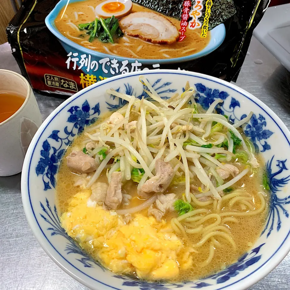 行列のできる店のラーメン横浜家系|Miki Takeuchiさん