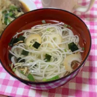 松茸のお吸い物の即席にゅう麺🌸|ペンクックさん