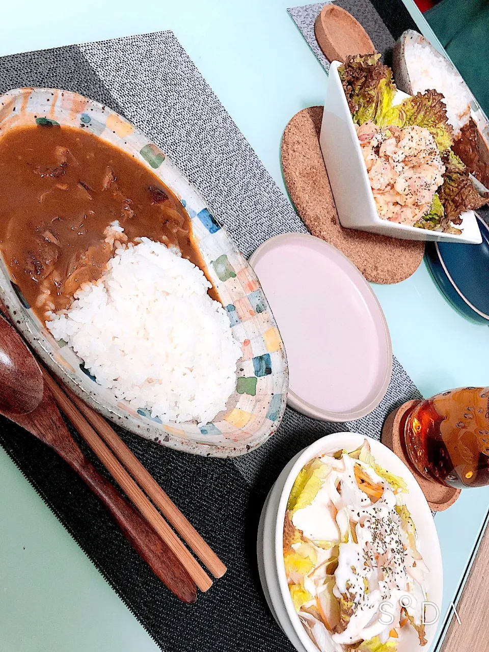 ○牛すじカレーも🍛
○ベーコンのマスタードポテサラ🥔
○レタスサラダ🥗|anzさん