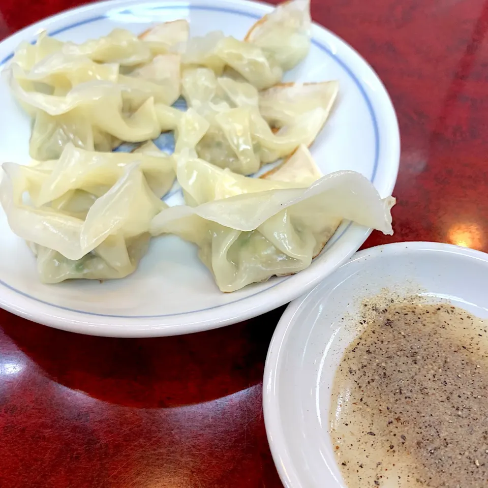 Snapdishの料理写真:焼き餃子(◍•ڡ•◍)❤|いつみさん