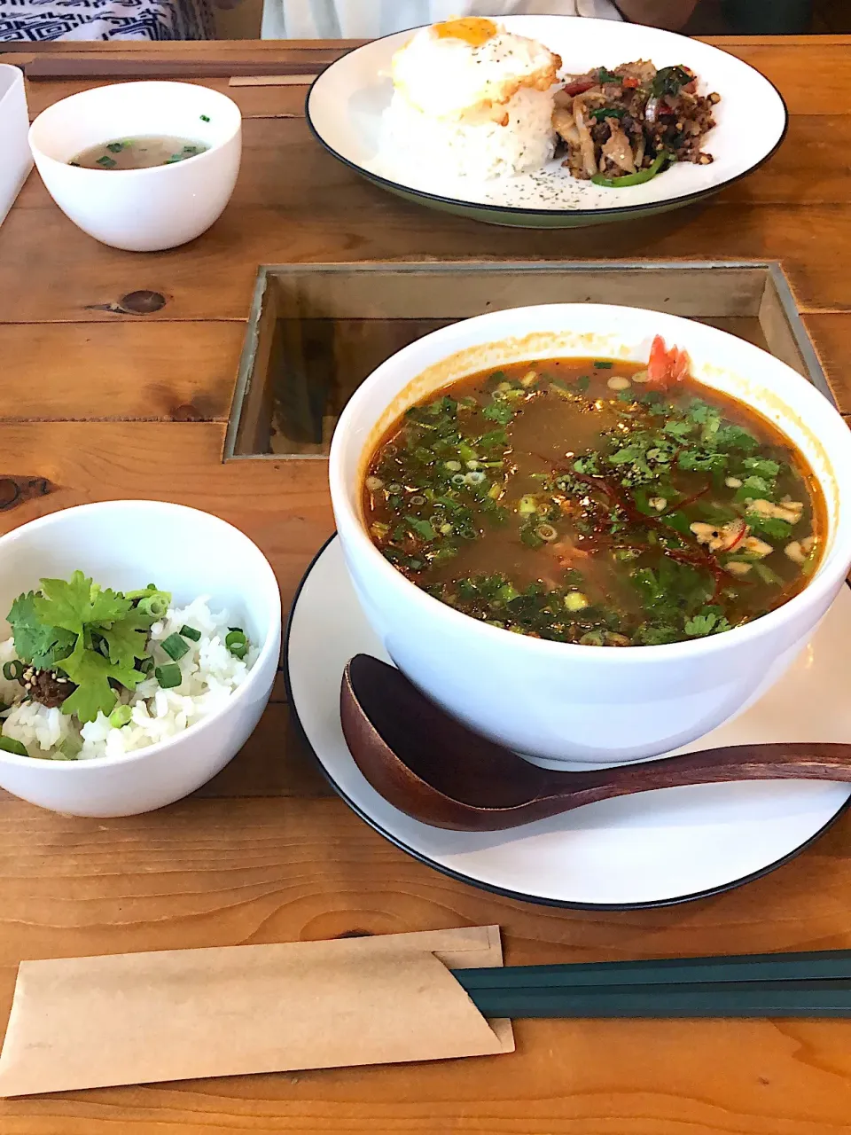 Snapdishの料理写真:トムヤムラーメン#cafe hochihochi #okinawa|Pikaさん