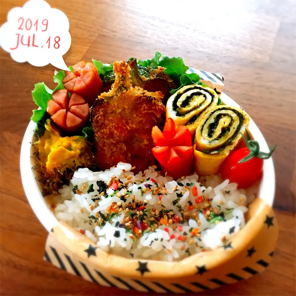 Snapdishの料理写真:ピーマン肉詰めフライ弁当|rinrinさん