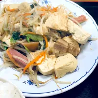 Snapdishの料理写真:豆腐チャンプルー|Makoto Nakahodoさん