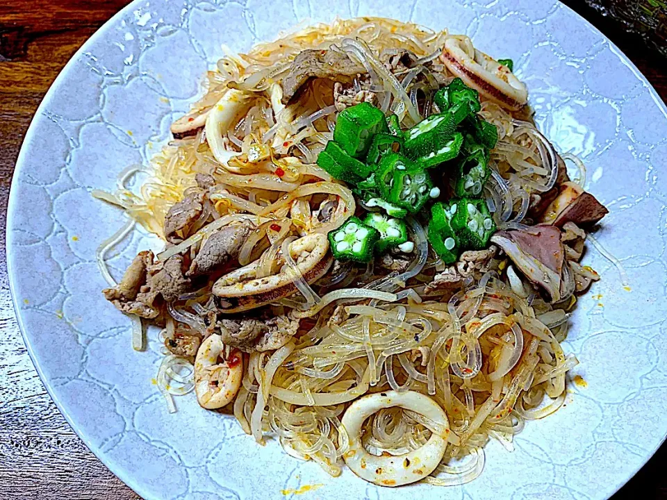 スイチリとナンプラーでエスニック春雨麺|みきさん