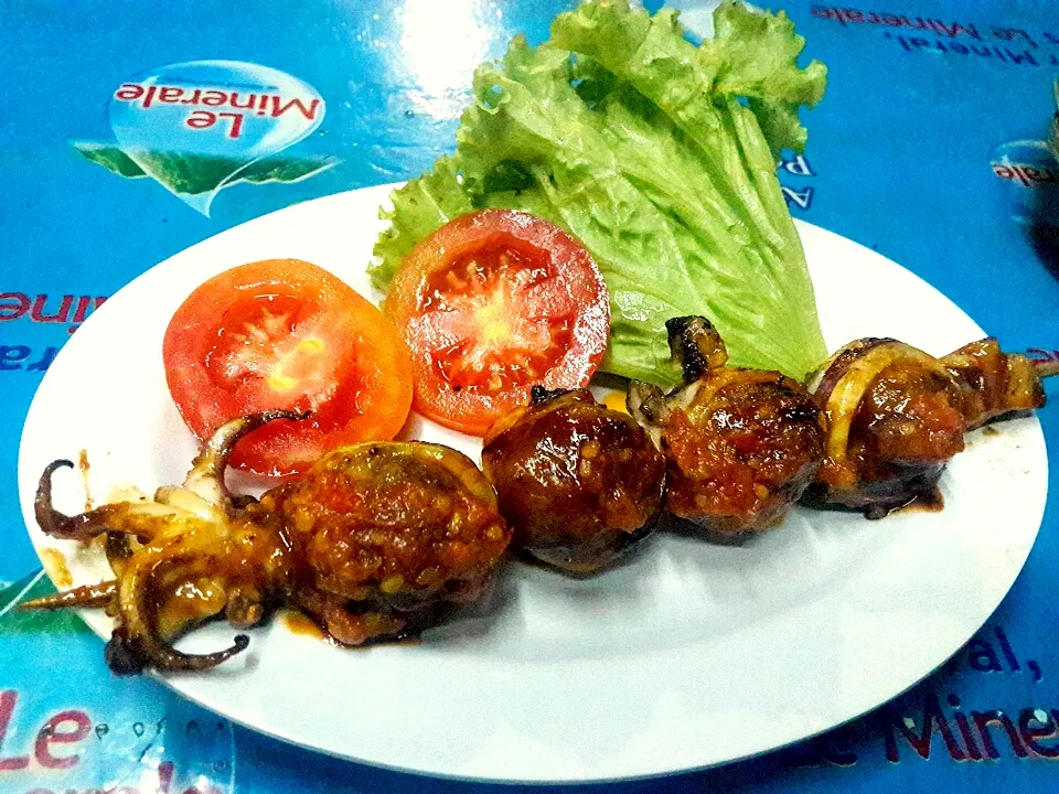 Snapdishの料理写真:sate cumi bakar bakso 1|muhammadfahrudinさん