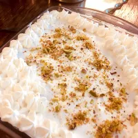 Whipped cream and biscuits layers|foodsnapさん