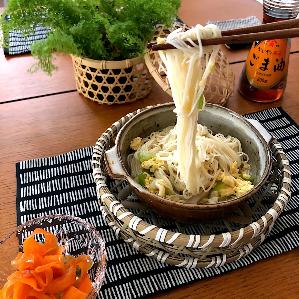 Snapdishの料理写真:ごま香る卵中華そうめん#アレンジレシピ|Roooriさん