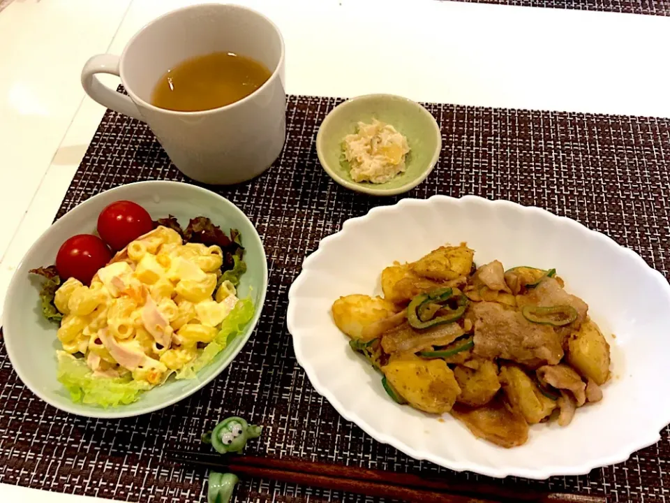 #豚肉とじゃがいもの炒め物 
#マカロニサラダ
 #数の子わさび 
 #あさりの味噌汁|ゆぺこさん