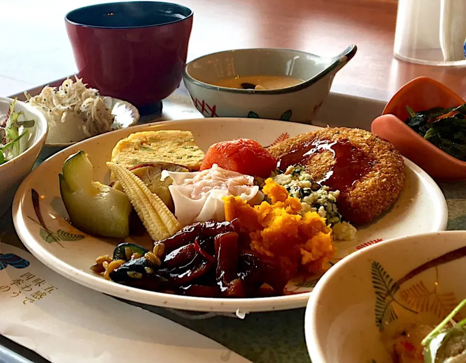 Snapdishの料理写真:朝ごはん☀️☀️☀️断酒99日目                               とてもおいしい朝ごはん↑(*ﾟ∀ﾟ*)↑|ぽんたさん