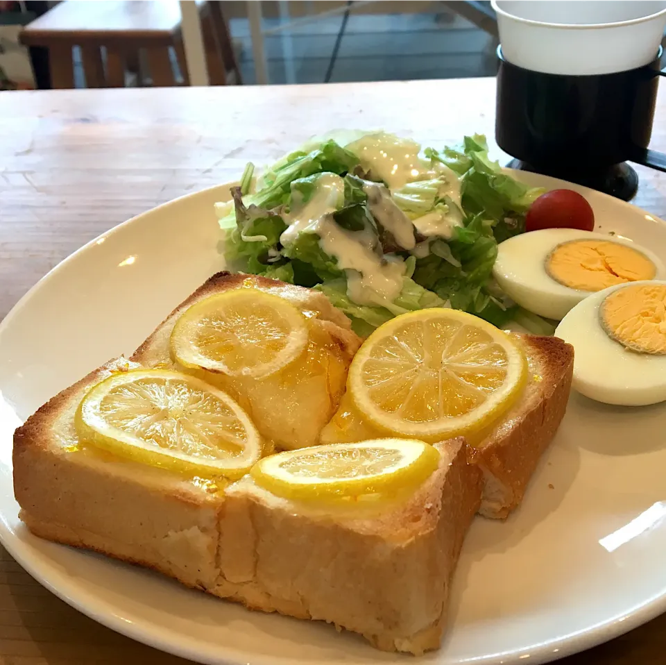 Snapdishの料理写真:朝ごはん🌟🌟🌟                                        やったぁ٩( ᐛ )و断酒100日目                        モーニングセット   ハニーレモントースト|ぽんたさん