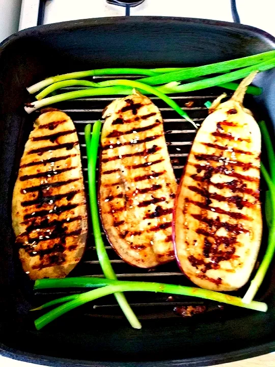 Snapdishの料理写真:grilled eggplant|reginaさん