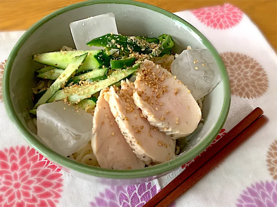 Snapdishの料理写真:サッポロ一番で♪♪塩レモン和え麺☆|あやさん