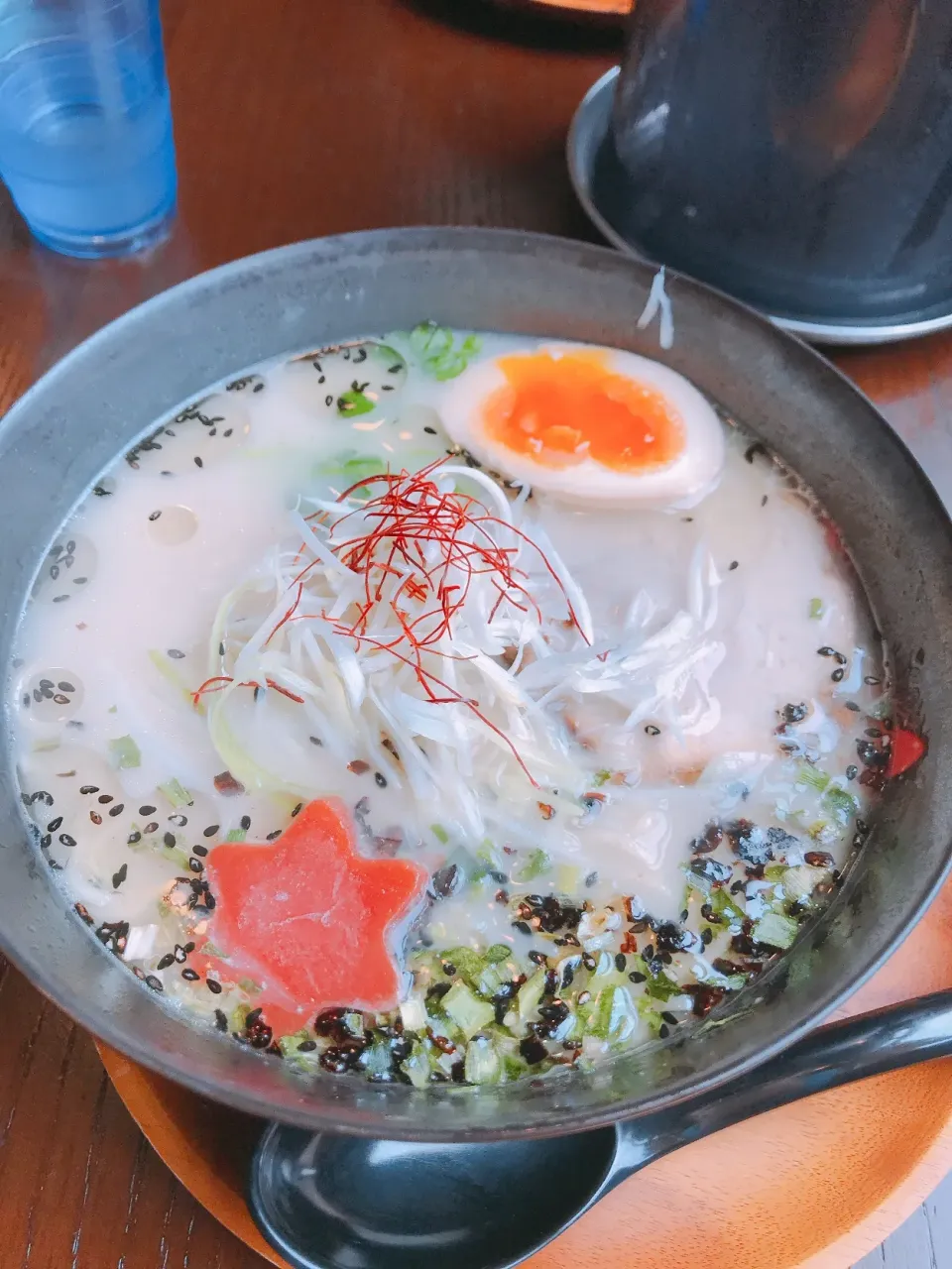 Snapdishの料理写真:鶏白湯ラーメン|りーちゃんさん