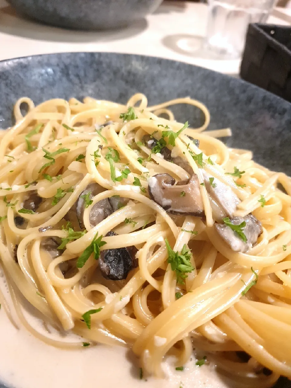 mushroom linguine|Mun Jimmyさん