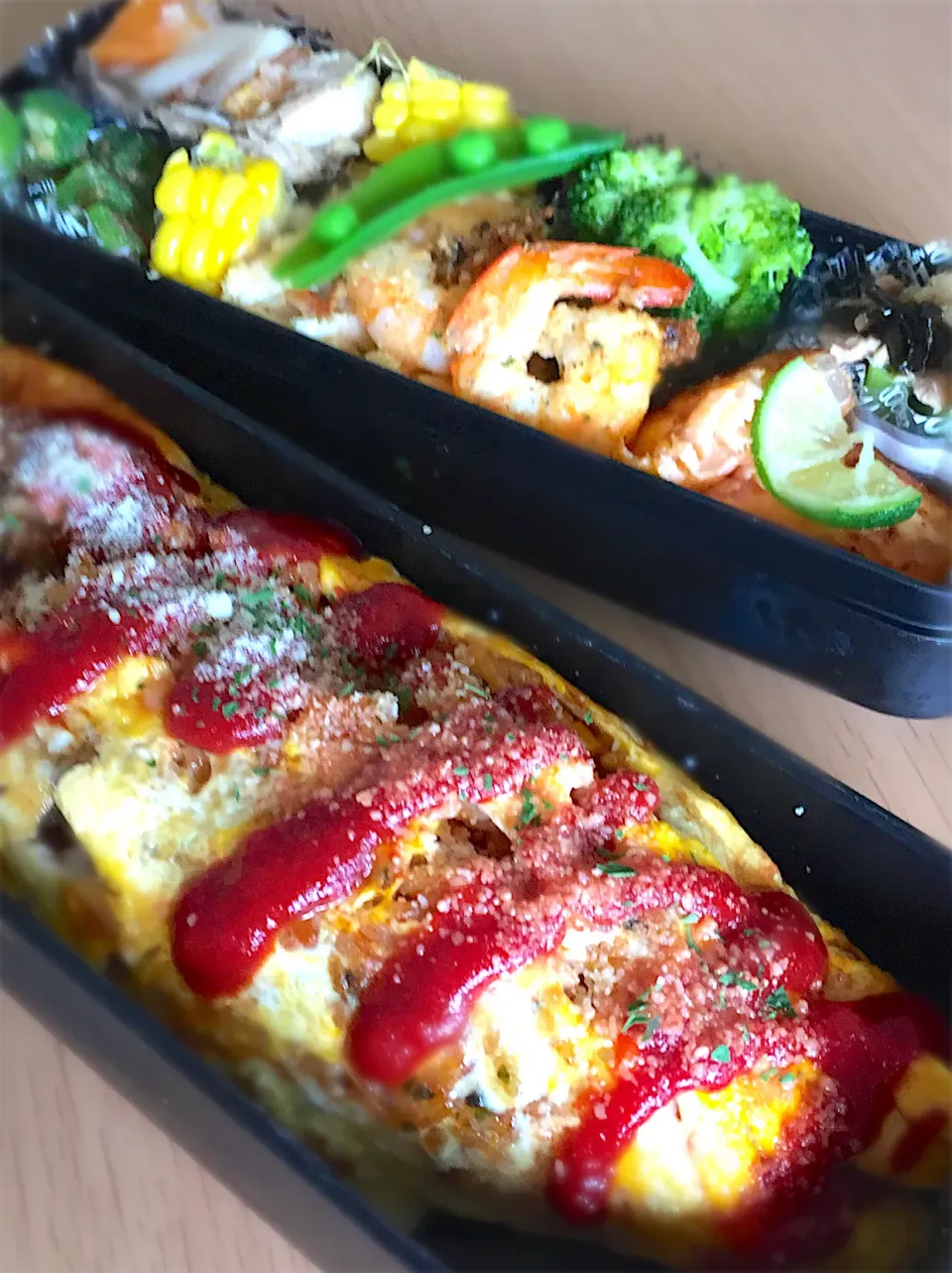 オムライスとオカズたっぷりのお弁当|Lily2525さん